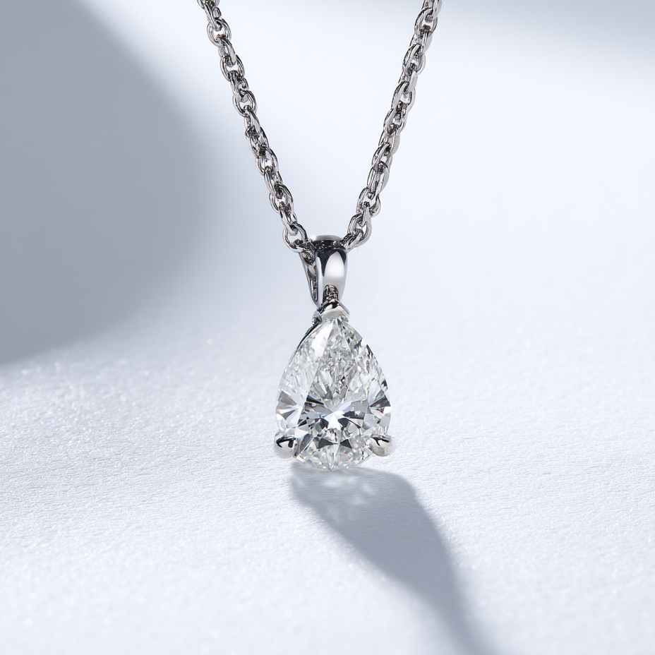 Pear Cut Diamond Pendant Necklace | DEF VS