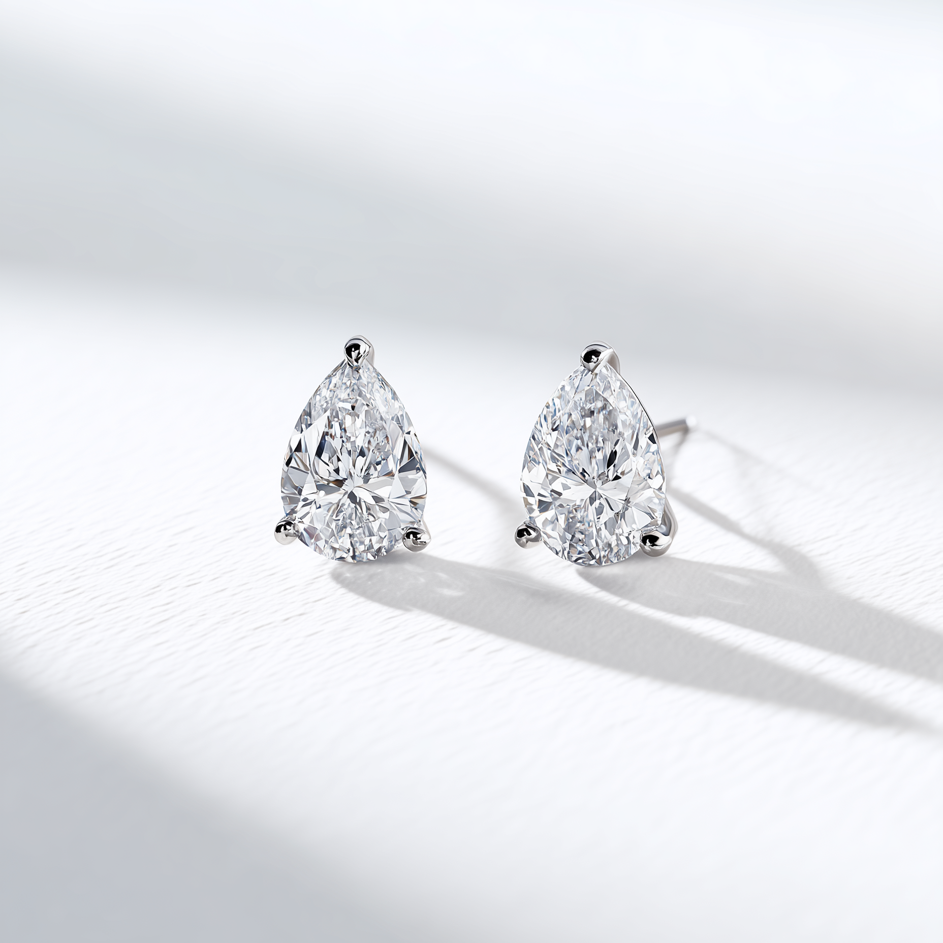 Pear Diamond Stud Earrings | DEF VS